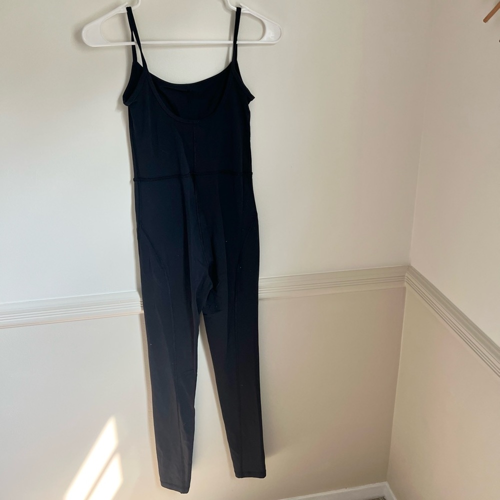 Aritzia LIFE Athleisure Onesie Wilfred Free Divinity Jumpsuit
Size XS - Picture 6 of 8